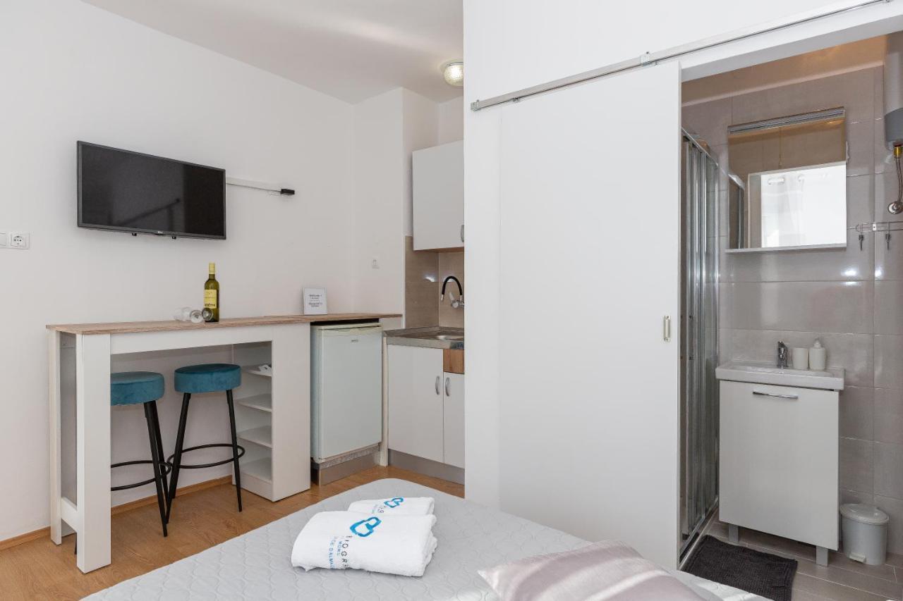 Apartments Tolic Biograd Na Moru Exterior photo